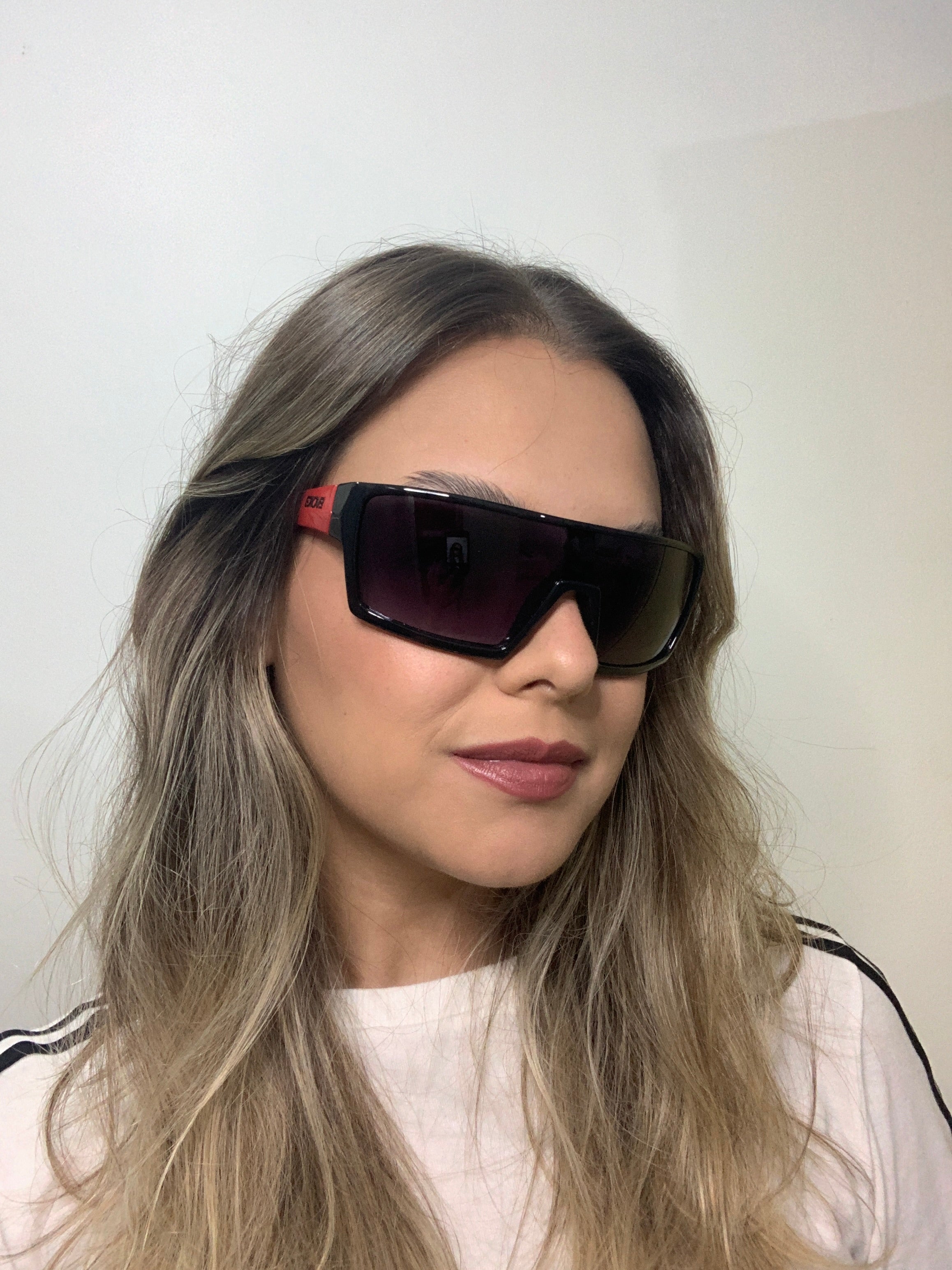 Evoke Bionic Beta AC01 Retangular Black Shine Red/ Gray Gradient - Solar - TAM 132 mm