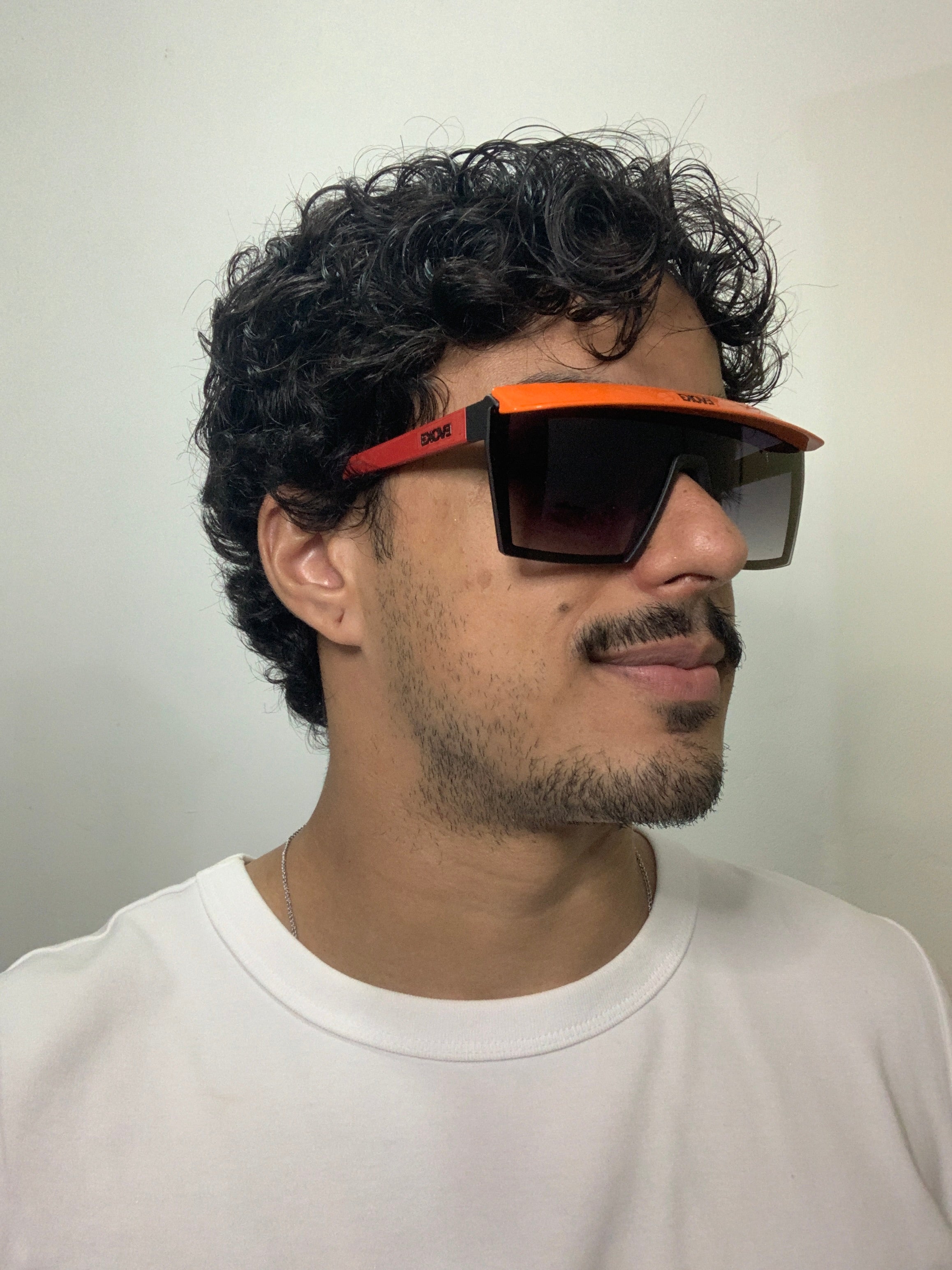 Evoke Futurah Esportivo AC17 Black Red/Red Gray Gradient - Solar - TAM 148 mm