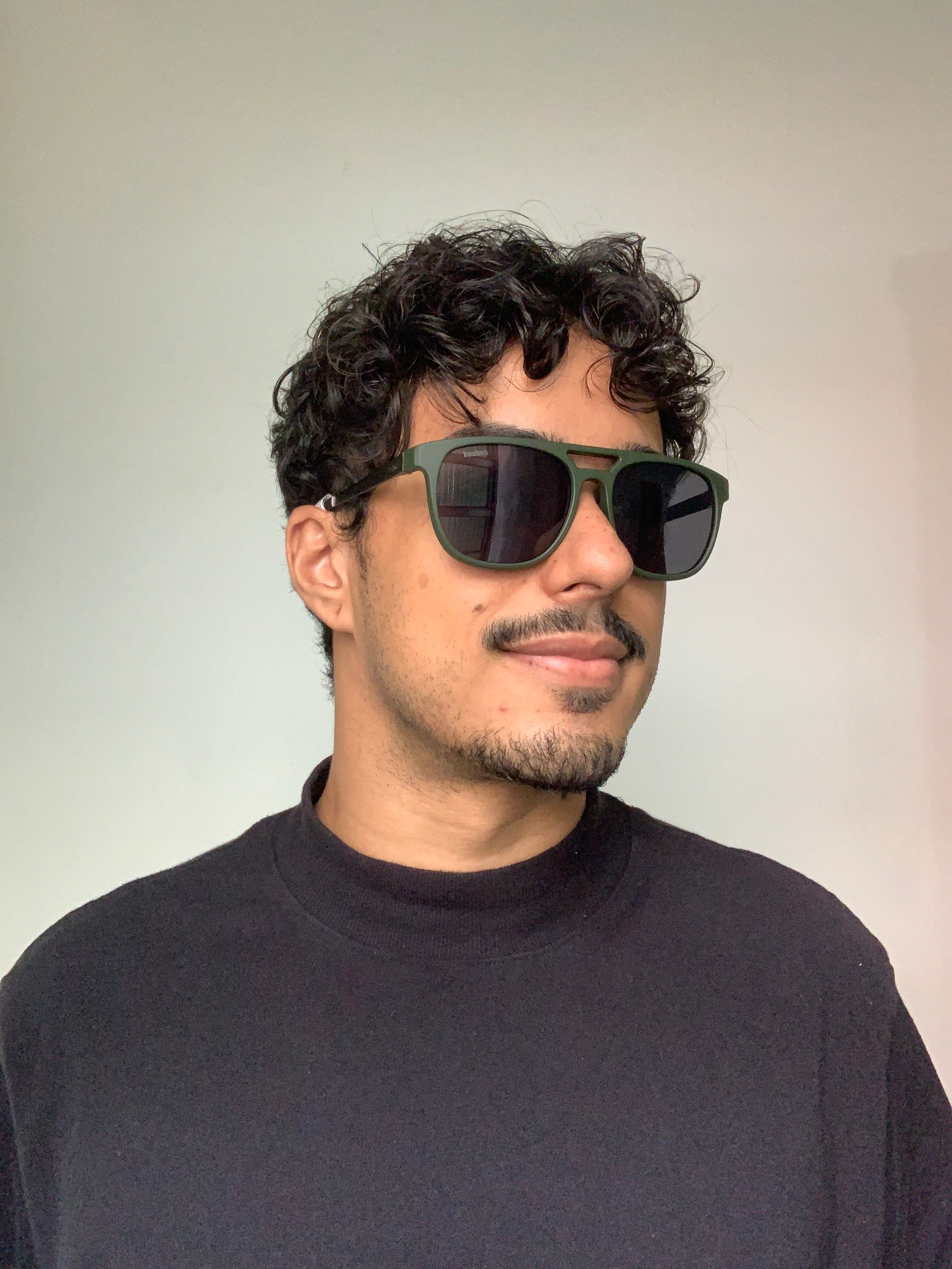 Colcci Apolo Verde e Cinza Fosco/ Preto - Lente 5,6 cm - Sol