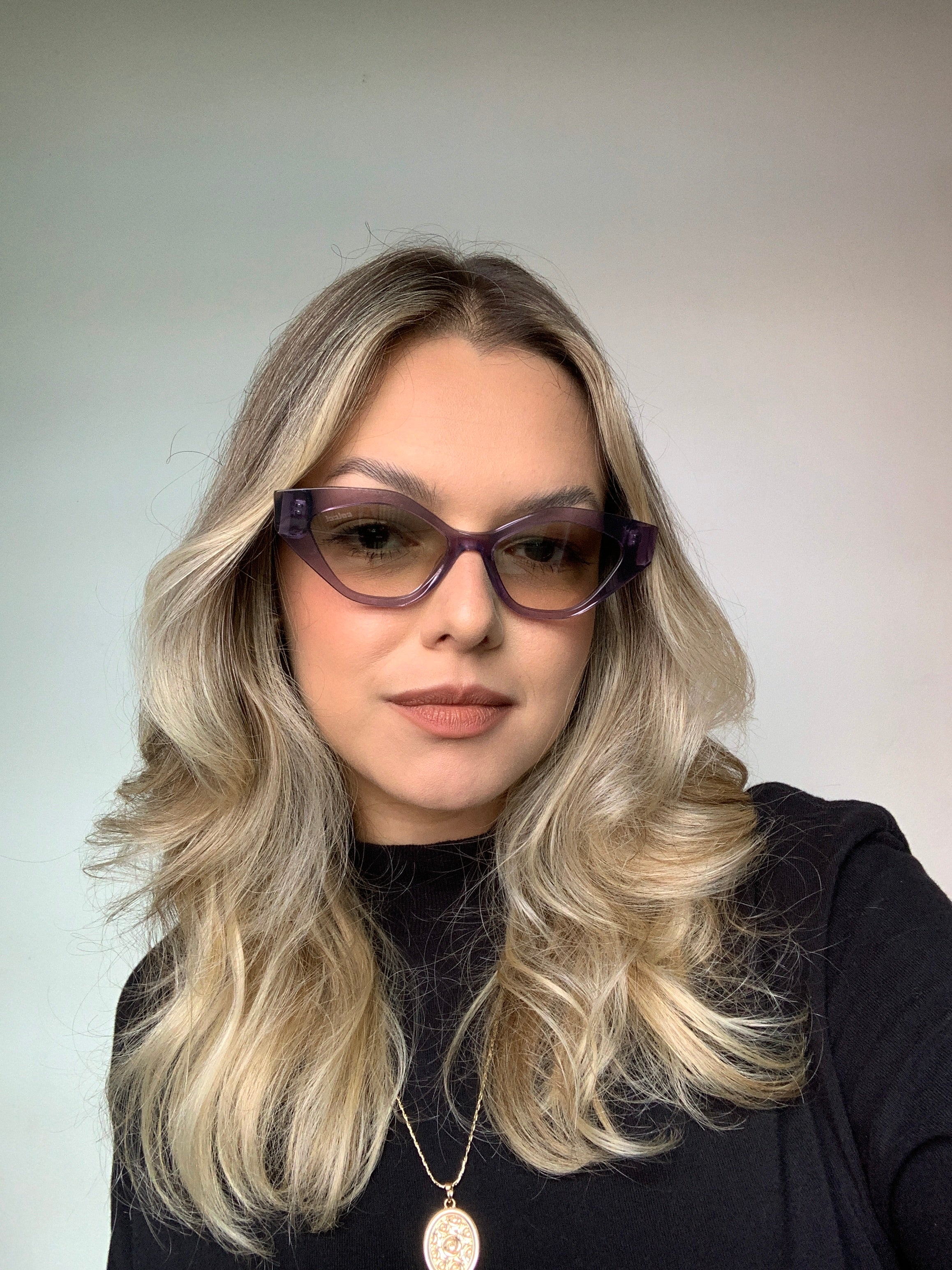 Colcci Camila Queiroz Soho Roxo Translúcido Brilho/ Amarelo Degradê - Lente 5,2cm - Sol