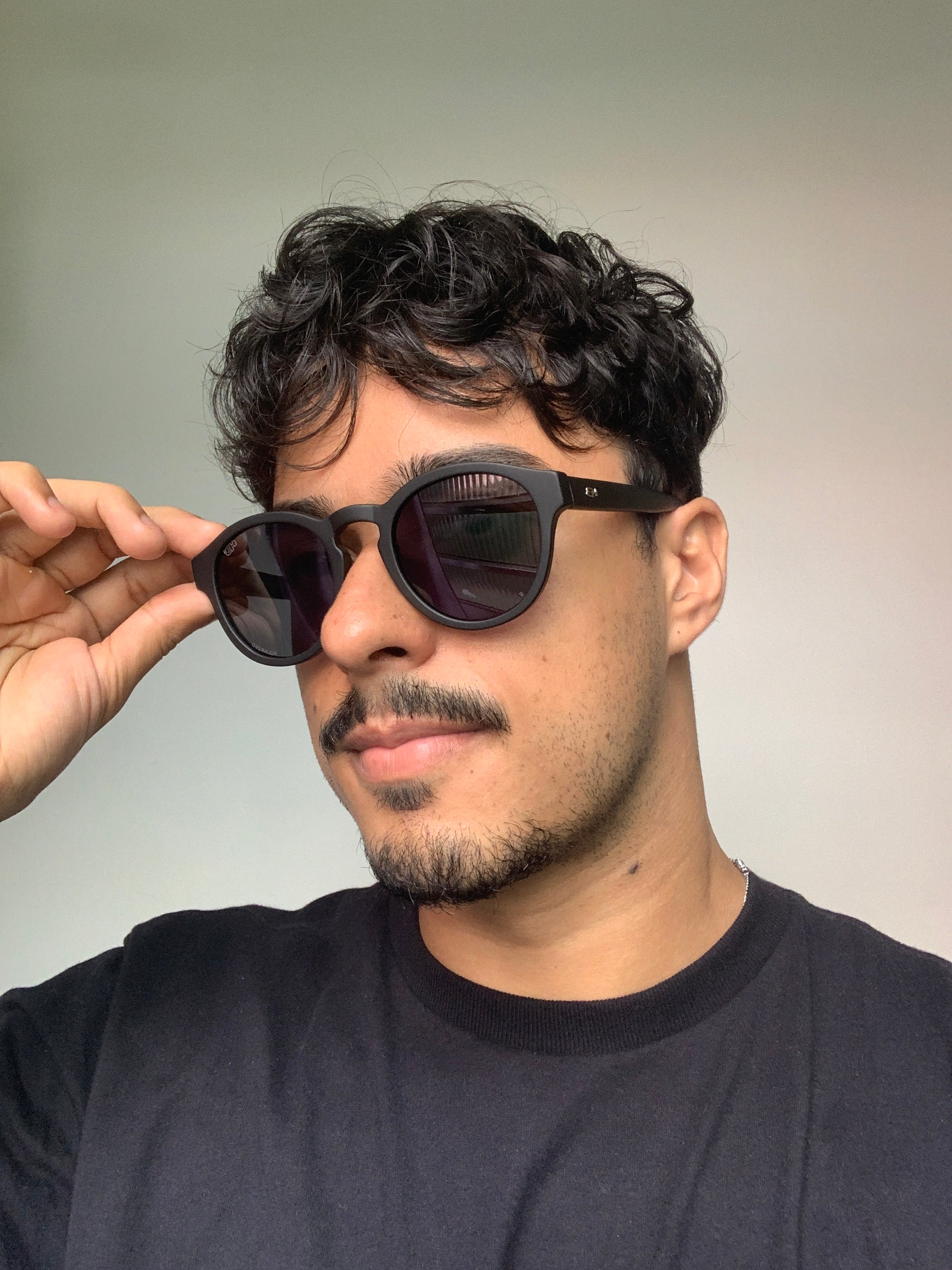 HB Buzz Matte Black/ Gray Polarized