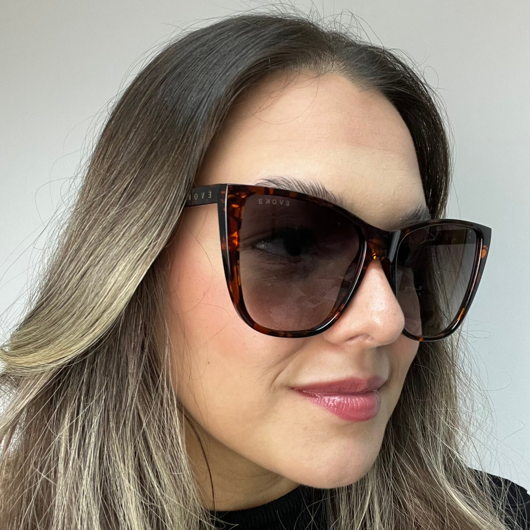 Evoke New The Godmother BRD21 Turtle/ Brown Gradient - Solar