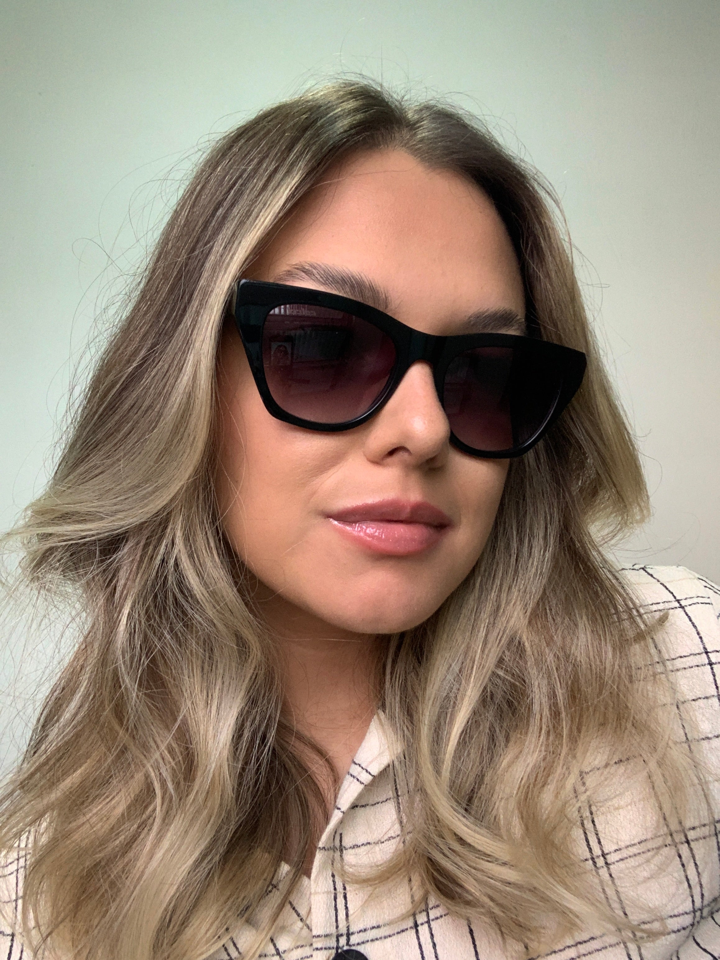 Colcci Cassia Camila Queiroz Retrô Preto Brilho/ Preto Degradê - Solar - TAM 50 mm