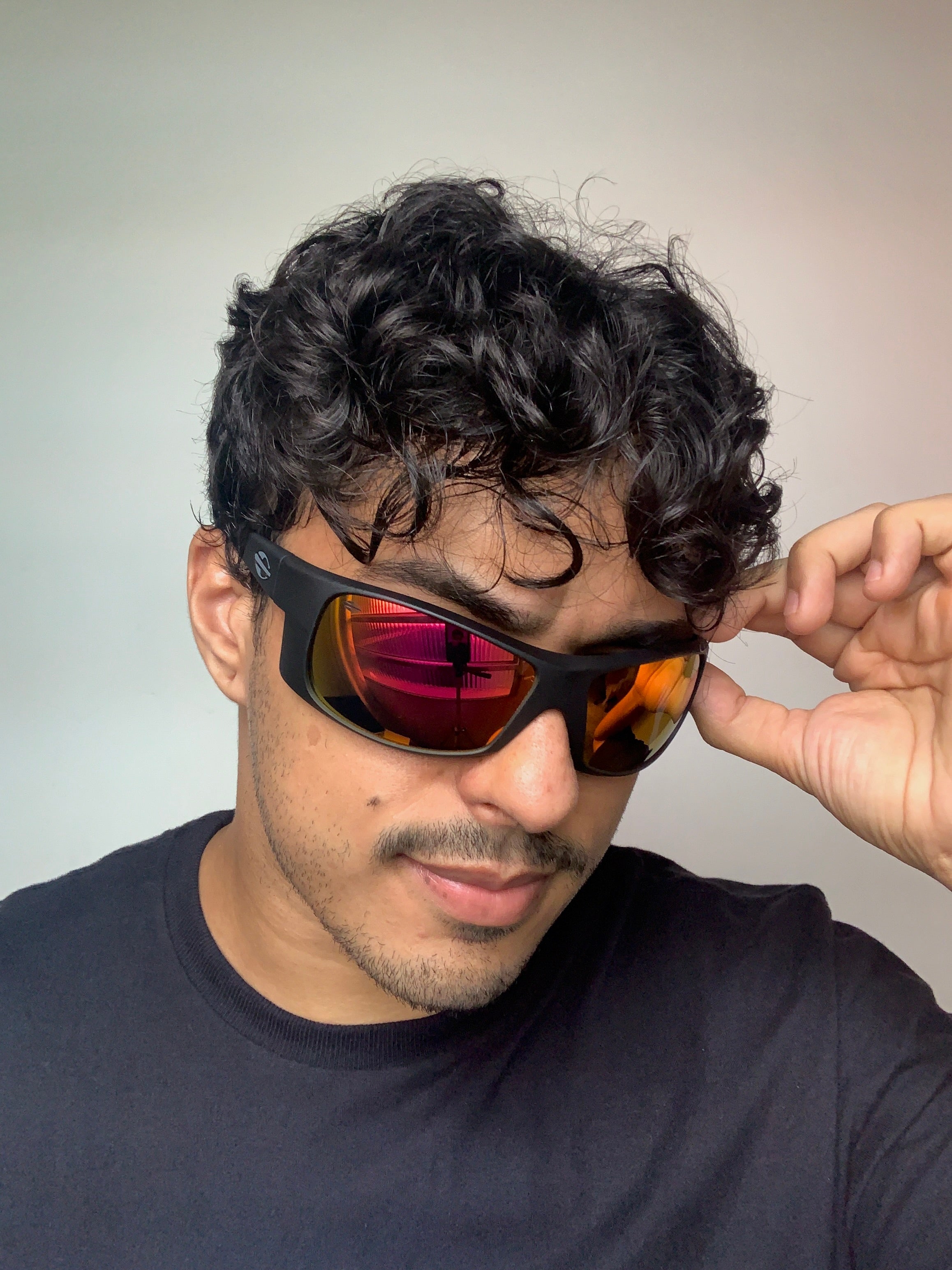 Mormaii Acqua Esportivo NG Preto Fosco/ Vermelho Espelhado - Solar - TAM 115 mm