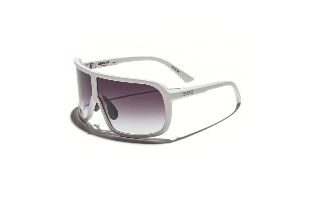 Evoke Nosedive High-end B01T White Silver Gray Gradient - Lente 137 MM - Sol