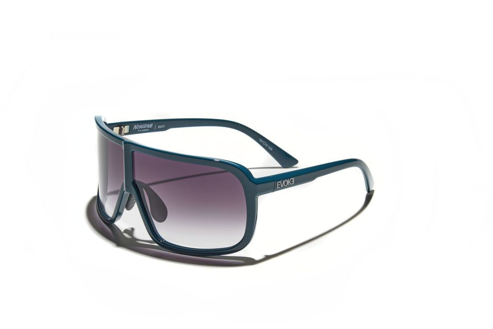 Evoke Nosedive High-end E01T Green Forest Silver Gray Gradient - Lente 137 MM - Sol