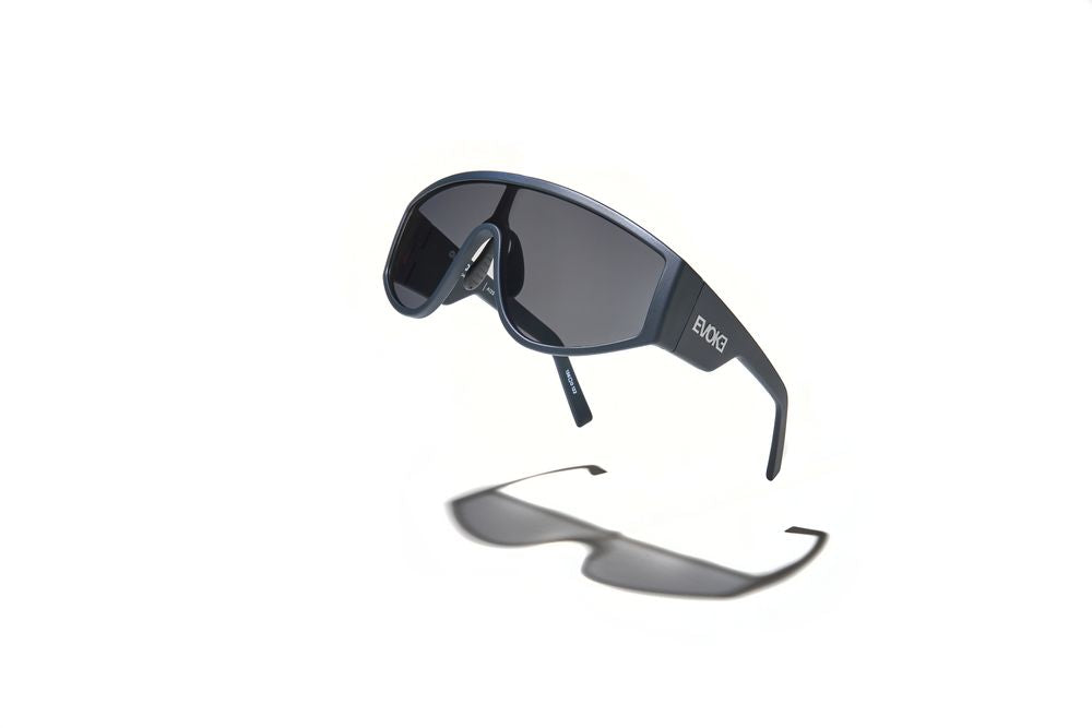 Evoke On Court High-end A12S MIdnight Matte SIlver LIlac Flash - Lente 139 MM - Sol