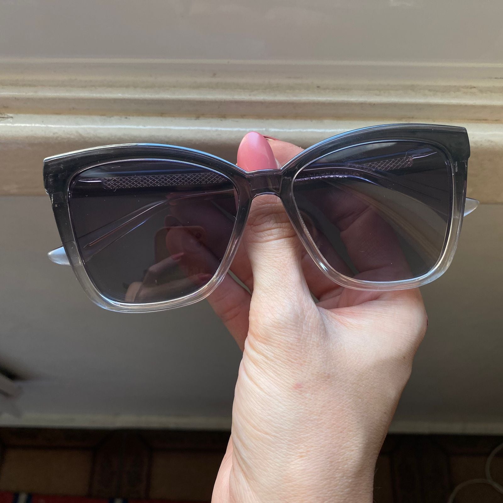 Wee W0246 Clip On Preto Translúcido/ Preto Degradê - Lent