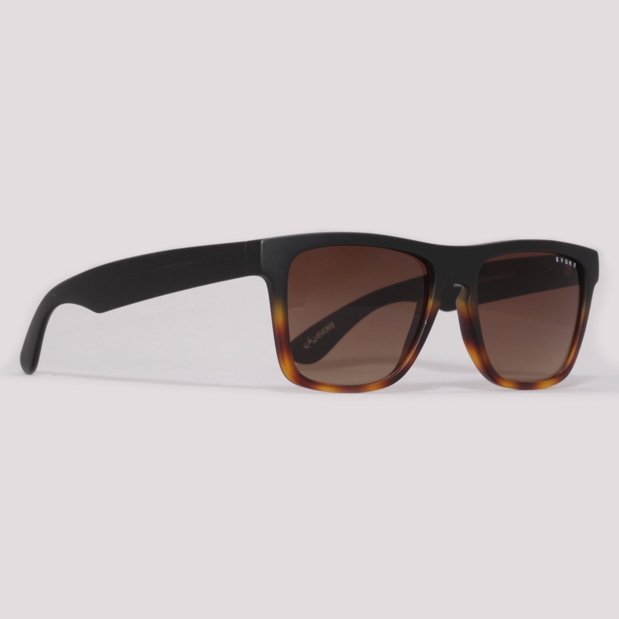 Evoke EVK 24 A21 Black Matte Turtle Brown Gradient - Sol - 56 mm